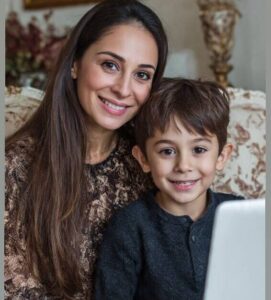 خانواده‌های ایرانی ساکن ادمونتون در حال حمایت از آموزش برنامه‌نویسی کودکان